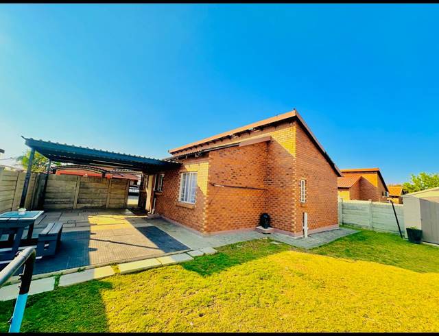 3 BEDROOM HOUSE FOR SALE IN WATERVAL EAST